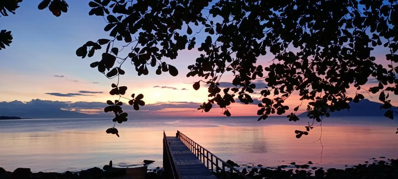 Cassabonelly Hotel Maumere Luaran gambar