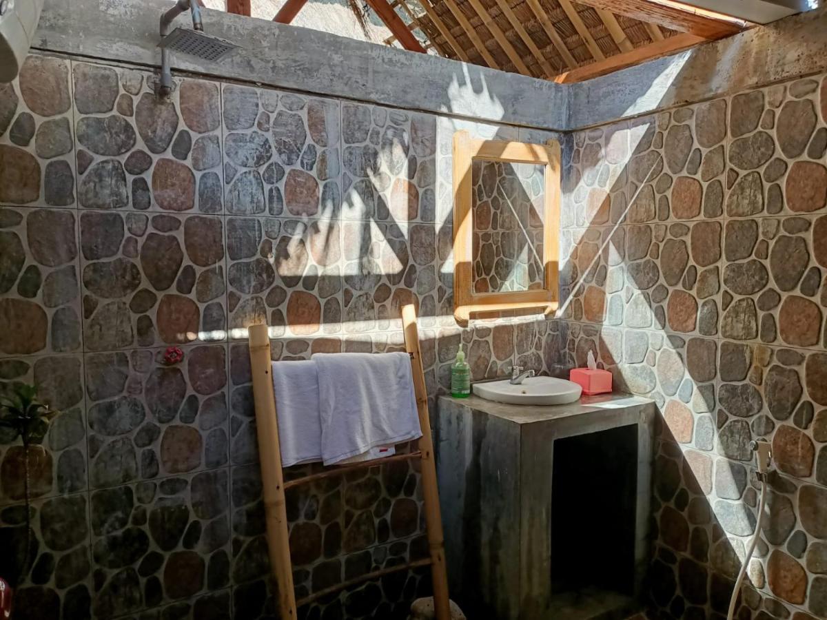 Cassabonelly Hotel Maumere Luaran gambar