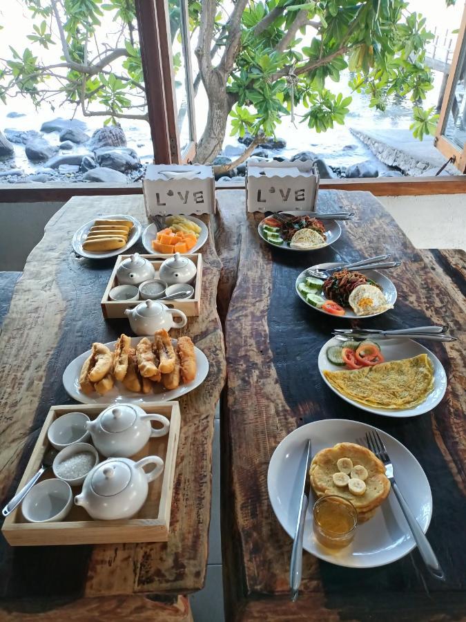 Cassabonelly Hotel Maumere Luaran gambar