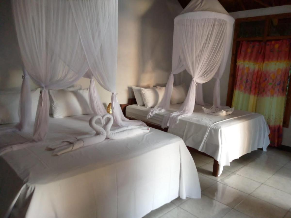 Cassabonelly Hotel Maumere Luaran gambar